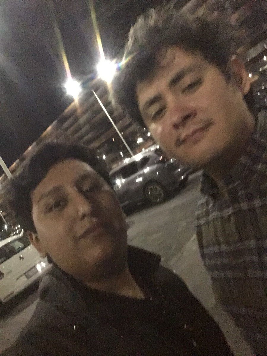 Trotortas's tweet photo. Eres re malo para tomar fotos pero te quiero un chingo @ViolenciaFPS. Nos conocimos un par de años y hoy se nos dio vernos. GG! https://t.co/WmCjGvYioY