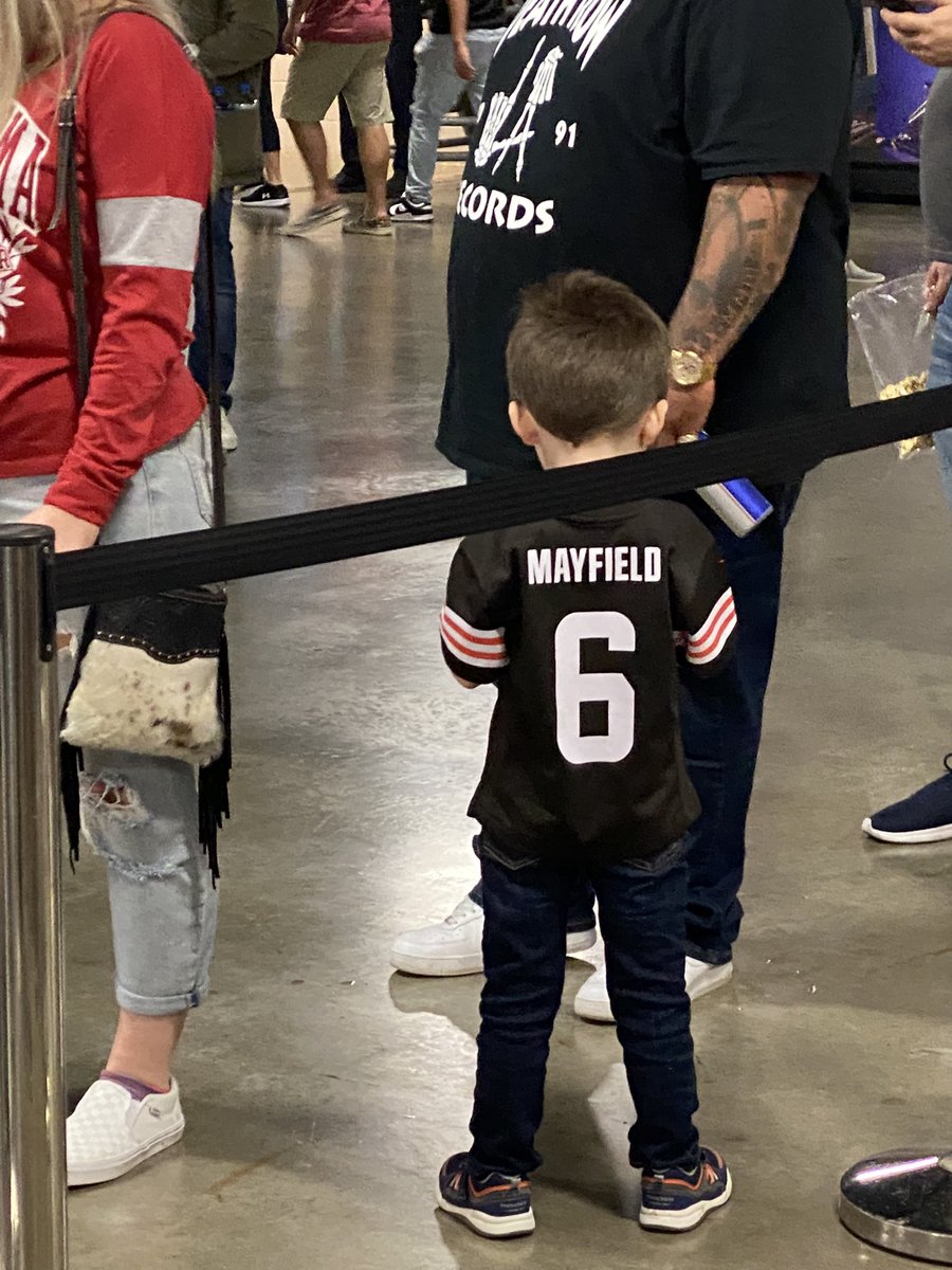 ds_alling's tweet photo. @bakermayfield your spirit is alive here in San Antonio Alamodome. #Boomer https://t.co/DNPgGghE7c