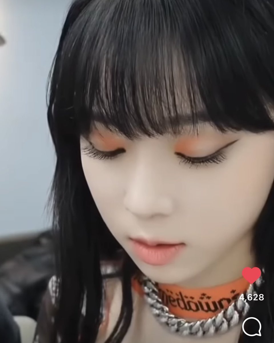 labbiots's tweet photo. 冬子のメイクかわいすぎない？🧡 https://t.co/xBCIKePjU3