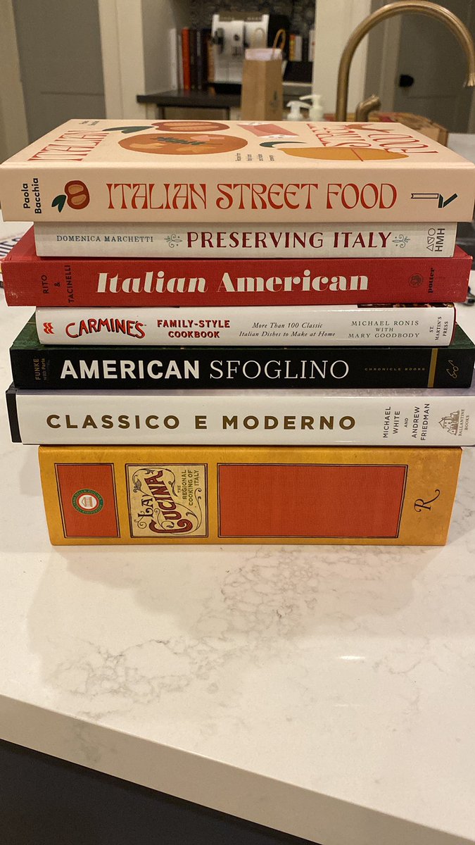 cdb_tx's tweet photo. What am I missing? @CHFTYPizzas @tomcolicchio @bokchoybabynft @ChefBoiRDoge https://t.co/YiJ9vLXsLq