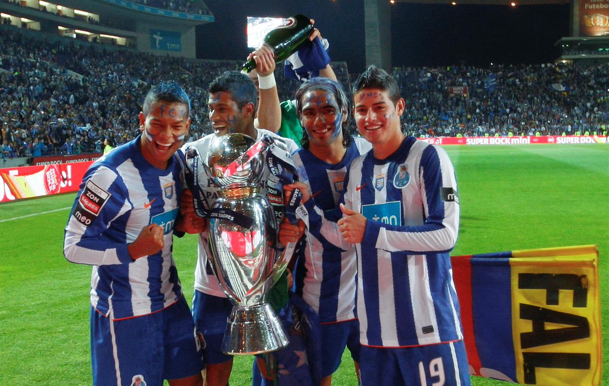 ActuFoot_'s tweet photo. Il était une fois à Porto. 💙 https://t.co/gYVAIiWQi2