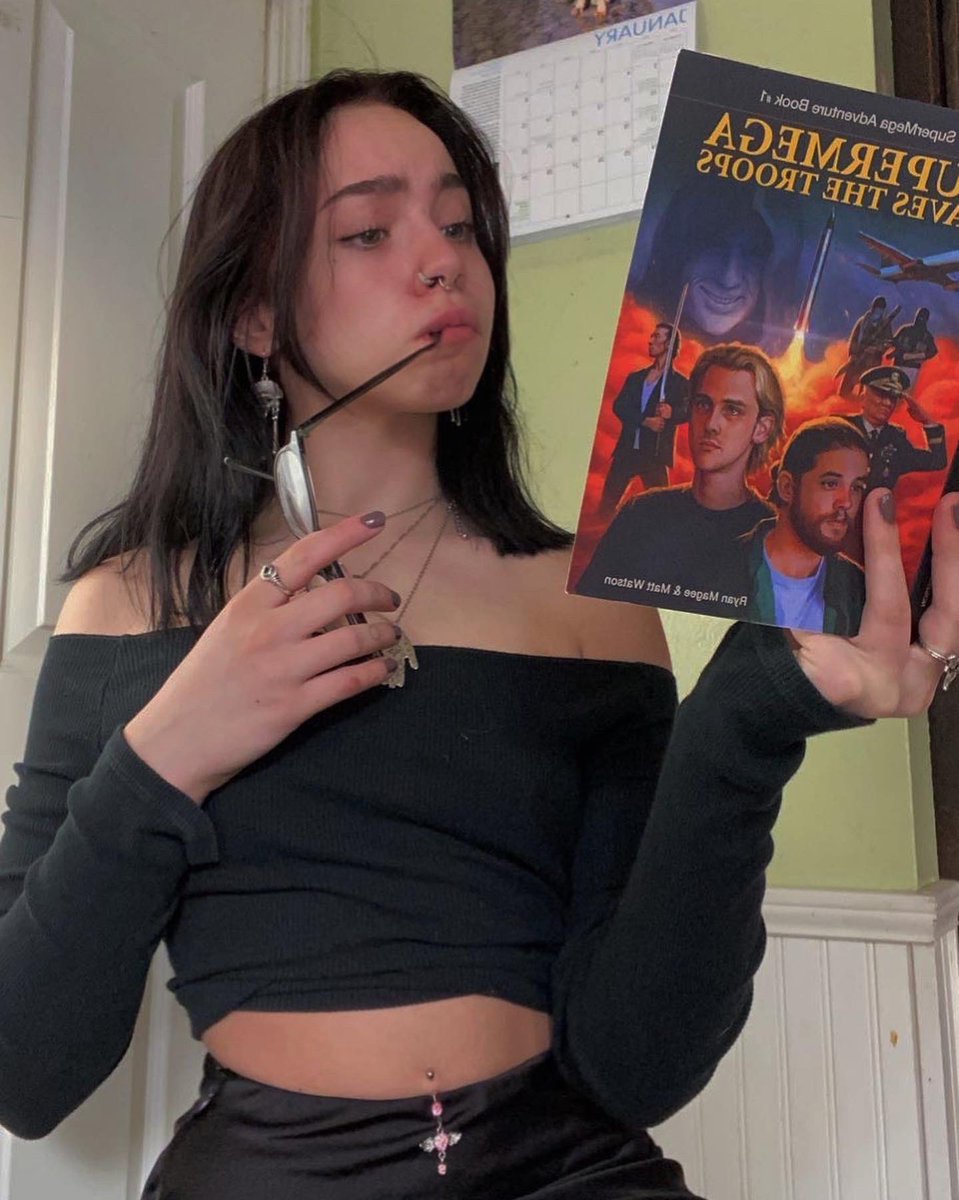 AuroraGee3's tweet photo. A book for Americans by Americans !!! 🇺🇸 💯 
#libshart #slayqueen 
@supermega 

“ So… you boys ever been to space?” 
@elirymagee @matthwatson https://t.co/eioApxCWhX