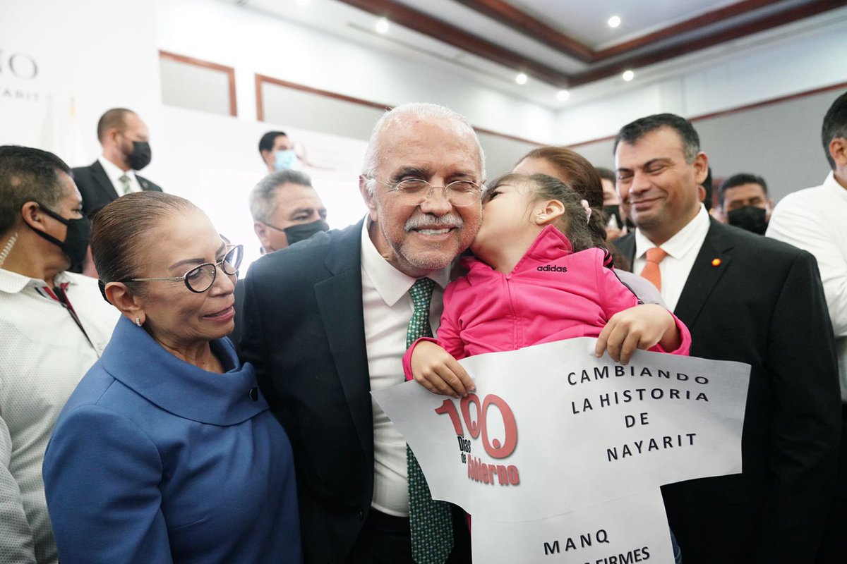 NayaritGobierno's tweet photo. Servir a Nayarit es mi pasión y mi emoción. Miguel Ángel Navarro Quintero.

A 100 días de ser gobernador, rindió su primer informe.  https://t.co/x1axUdULpu @RepGobNay @SecturNayarit @NayaritDif @SNENayarit @SSPCNay @inea_nayarit @SIPINNA_MX @shbgnayarit @NayaritFiscalia https://t.co/NMRoaPuNYn