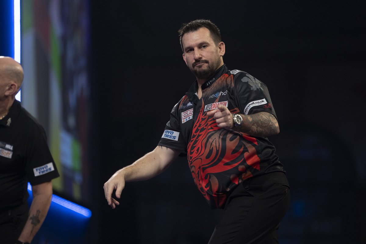 JonnyClay9's tweet photo. Lost for words ATM, I gave it my all but full credit to Michael he was equally as good. Very disappointed as I felt this year was my time but I’ll be back next year - thanks to everyone for the year gone, it’s been amazing 🏴󠁧󠁢󠁷󠁬󠁳󠁿🏴󠁧󠁢󠁷󠁬󠁳󠁿👏👏👏🏆🏆🏆🏆 https://t.co/57ImK18UY8