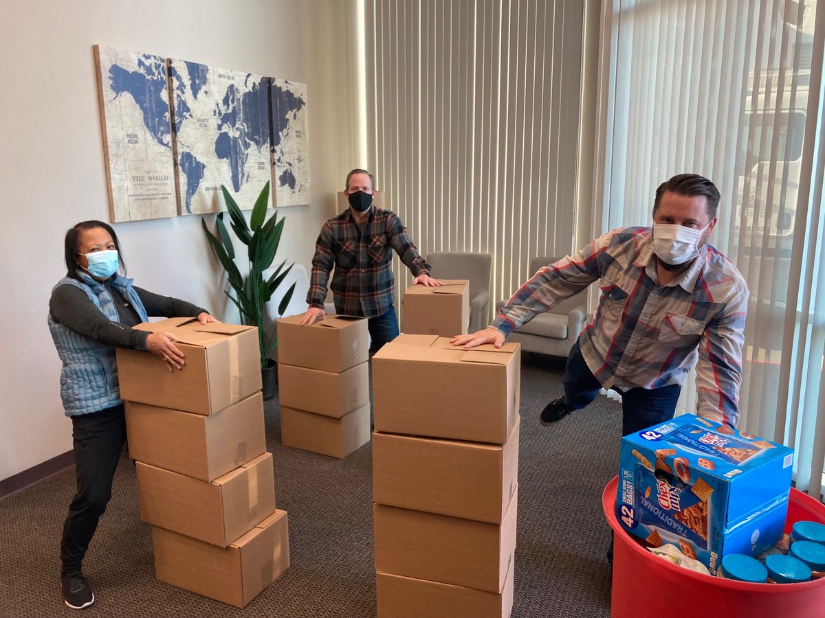 Xenter_Inc's tweet photo. Congratulations to our Salt Lake City, Carlsbad, and remote teams for collecting 1,469 pounds of food during our first-annual food drive! We are so proud of our employees for sharing some joy this holiday season! #SeasonOfGiving https://t.co/dcqCK2By79