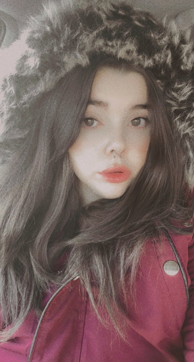 InsultingRusski's tweet photo. Feeling the winter vibes #WINTER #cute #FeelingGood #feelingcute #Russian #russianwoman https://t.co/XjqtCd51Jr