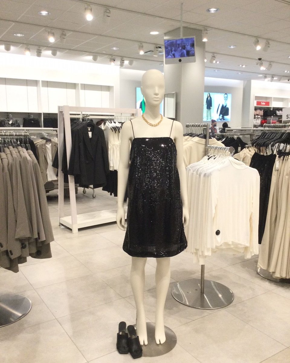 h&m kings plaza hours