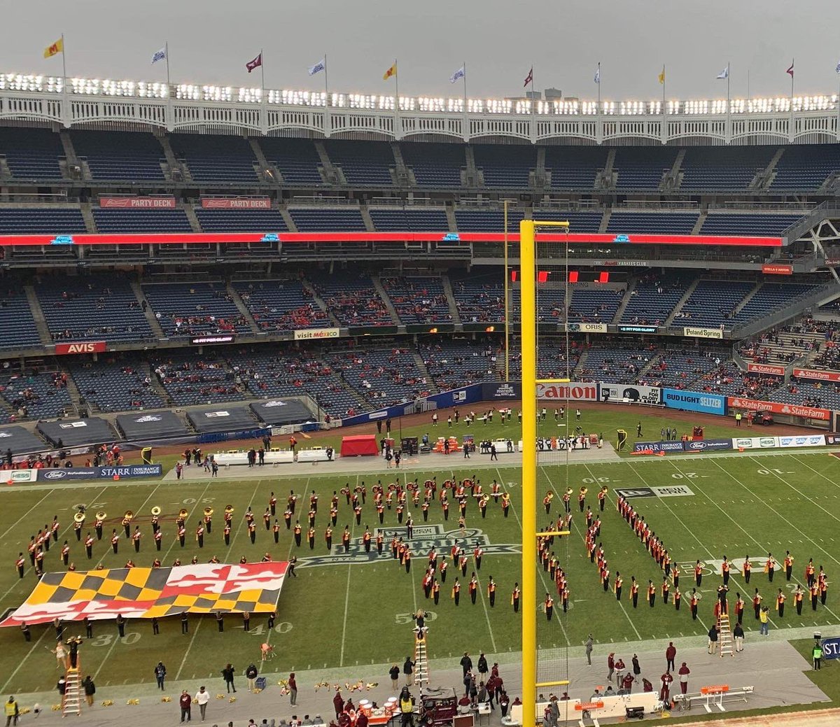 MightySoundofMD's tweet photo. A terps win in the Bronx! We had a blast cheering on @terpsfootball all season long,  but especially at the @pinstripebowl today! We had a great time in New York City and we can’t wait to show you what we’ve got in store for next year!
#PinstripeBowlChamps #msom #goterps https://t.co/XTQYbl9HR4