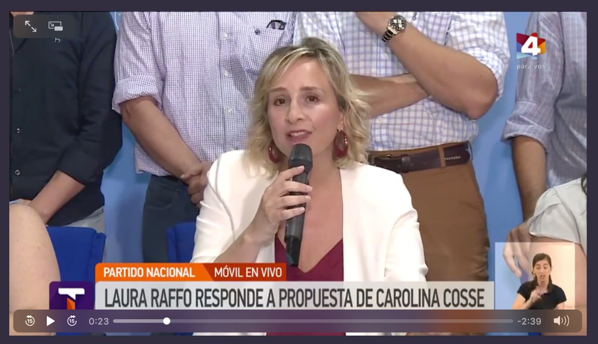 Alfredolara29's tweet photo. Raffo explicó,en rueda de prensa,que el préstamo sometido por Cosse a votación de la Junta,tan sólo contemplaba saneamiento para 2 mil vecinos de Rincón del Cerro,mientras que el plan original con el BID era para 13 barrios y 80.000 personas.
"Lo importante es la gente",decía FA. https://t.co/etebWgGzzZ