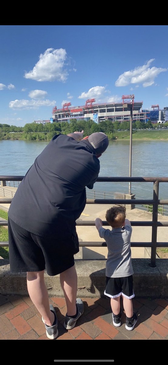 hicks_gabby's tweet photo. Happy 50th to this old man right here, best coach father and papa out there 🧔🏻‍♂️🤍 don’t know what I’d do without you! Love you! @Uncle_Tom_Hicks https://t.co/nDPTrMPnJP