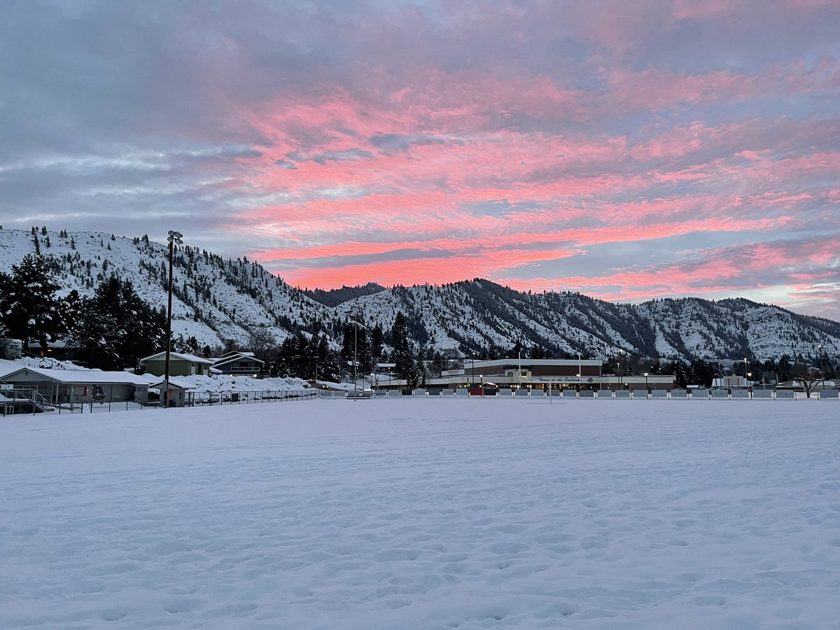 inquireofficial's tweet photo. Todayโs views โ๏ธ๐ฝ #cashmere #cashmerewa #cashmerewashington #centralwashington #cascademountains #sunset #sunsets https://t.co/imIgQITctH