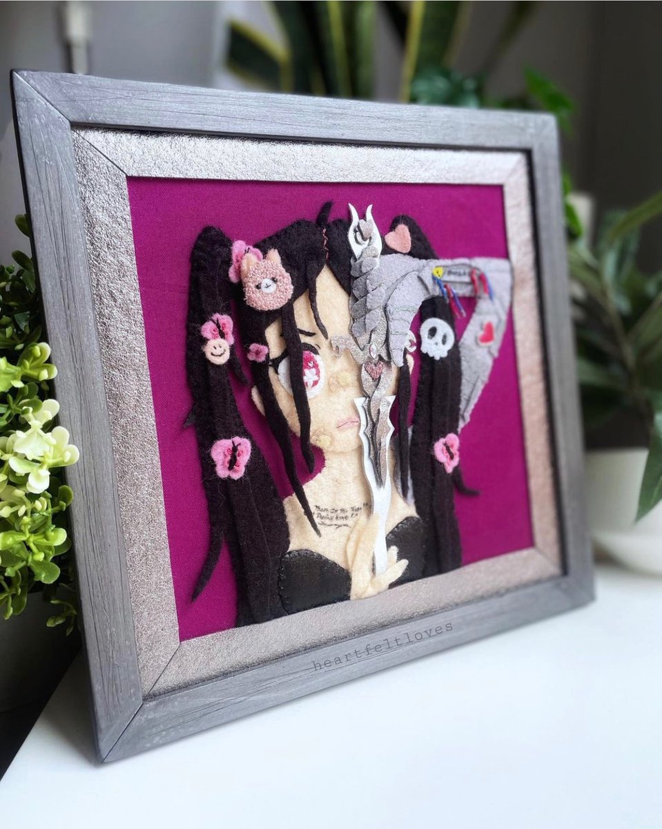 Heartfeltloves2's tweet photo. @bellapoarch @tibby_tibs @artsshittypoems @isannabackwards @Valkyrae @TinaKitten @DisguisedToast @LudwigAhgren @tommyinnit Hi Bella!! Would love for you to have this fanart 🙏💗 https://t.co/AuFErLnlBv
