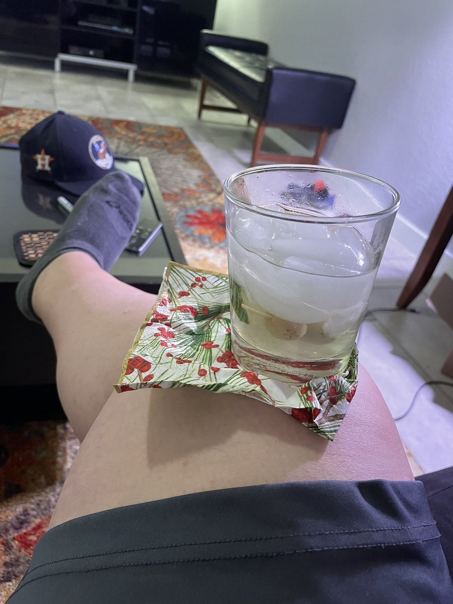 jdspeer's tweet photo. Totally jacked up my knee playing disc golf today. I’m icing it https://t.co/BMPJQYvxom