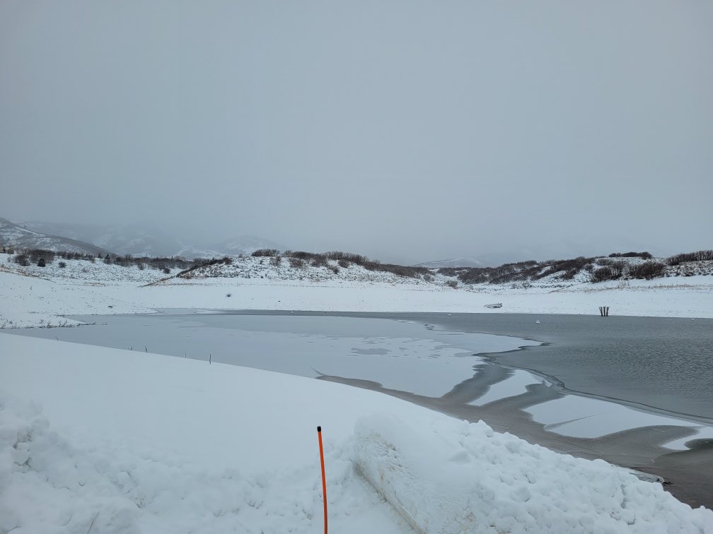 Ice is beginning to form at the bottom of the main ramp at Hailstone. It’s only 1/2” thick so please use caution. 

#jordanellestatepark #utahstateparks #gohebervalley #icefishing
