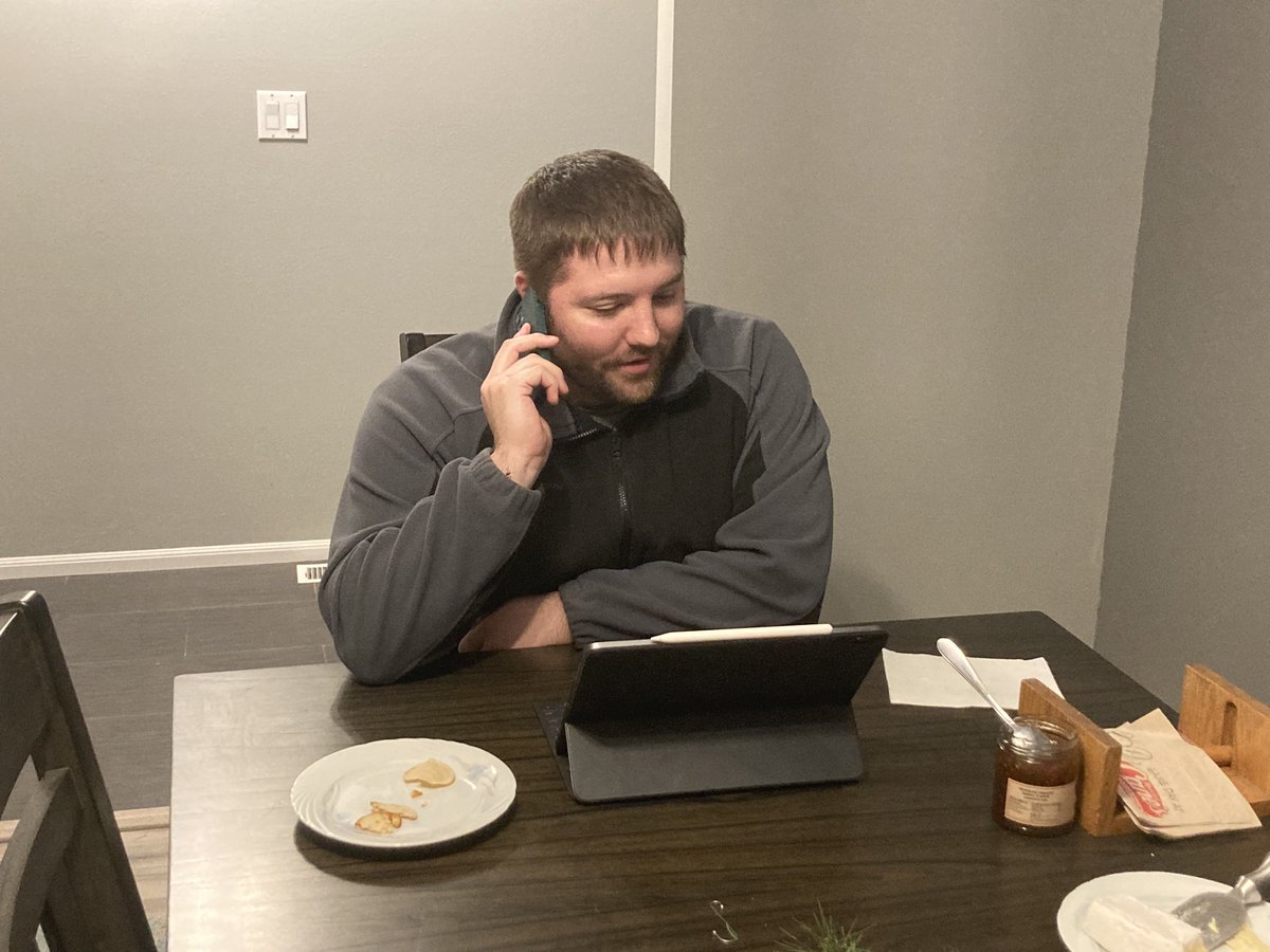 🐝🌹Aurora_Activist 🌹🐝 tweet media