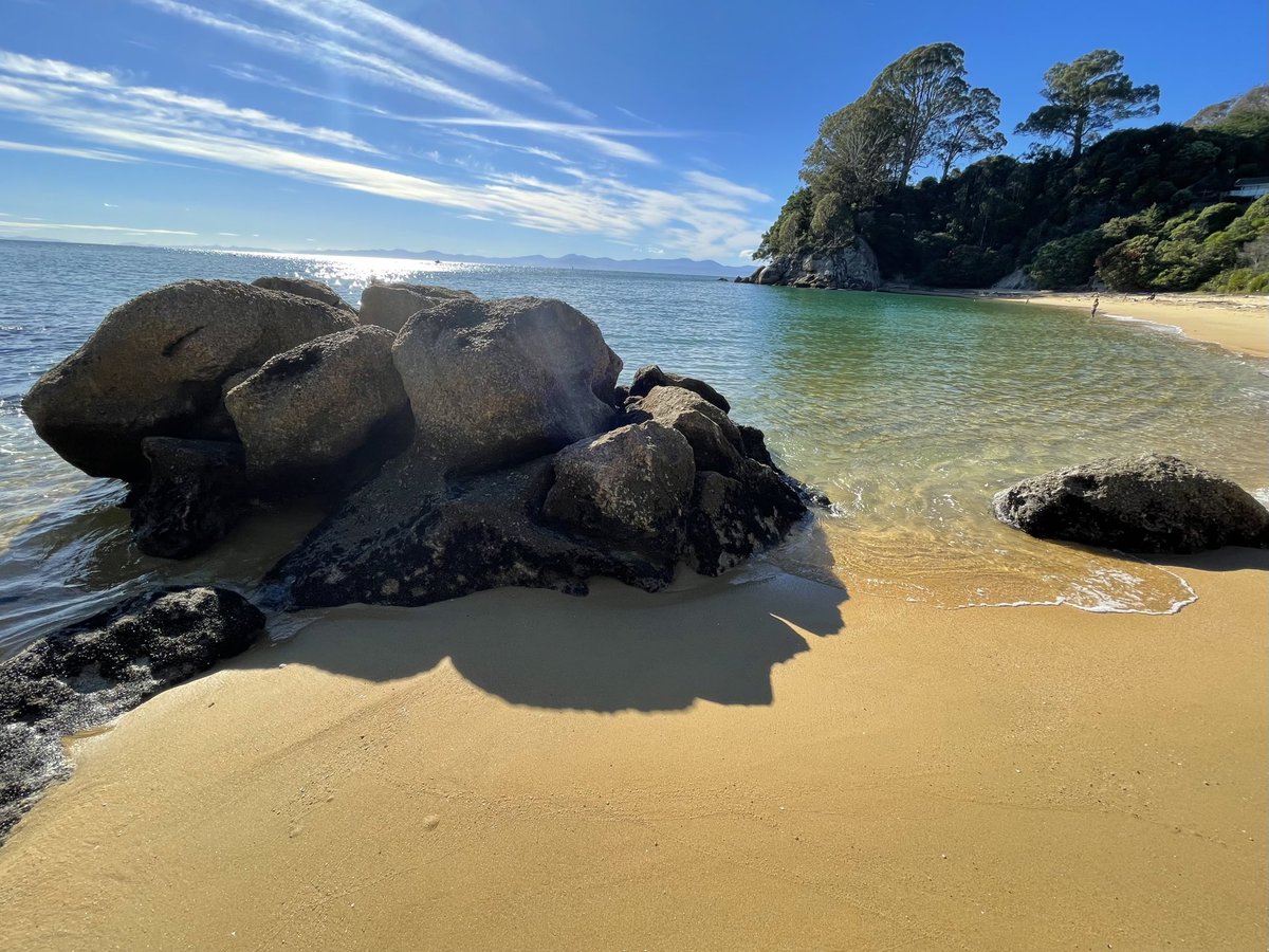 aquidity's tweet photo. Breaker Bay and Kaiteriteri #TasmanBay #Nelsonregion #Friday https://t.co/qyVQIsGpeA