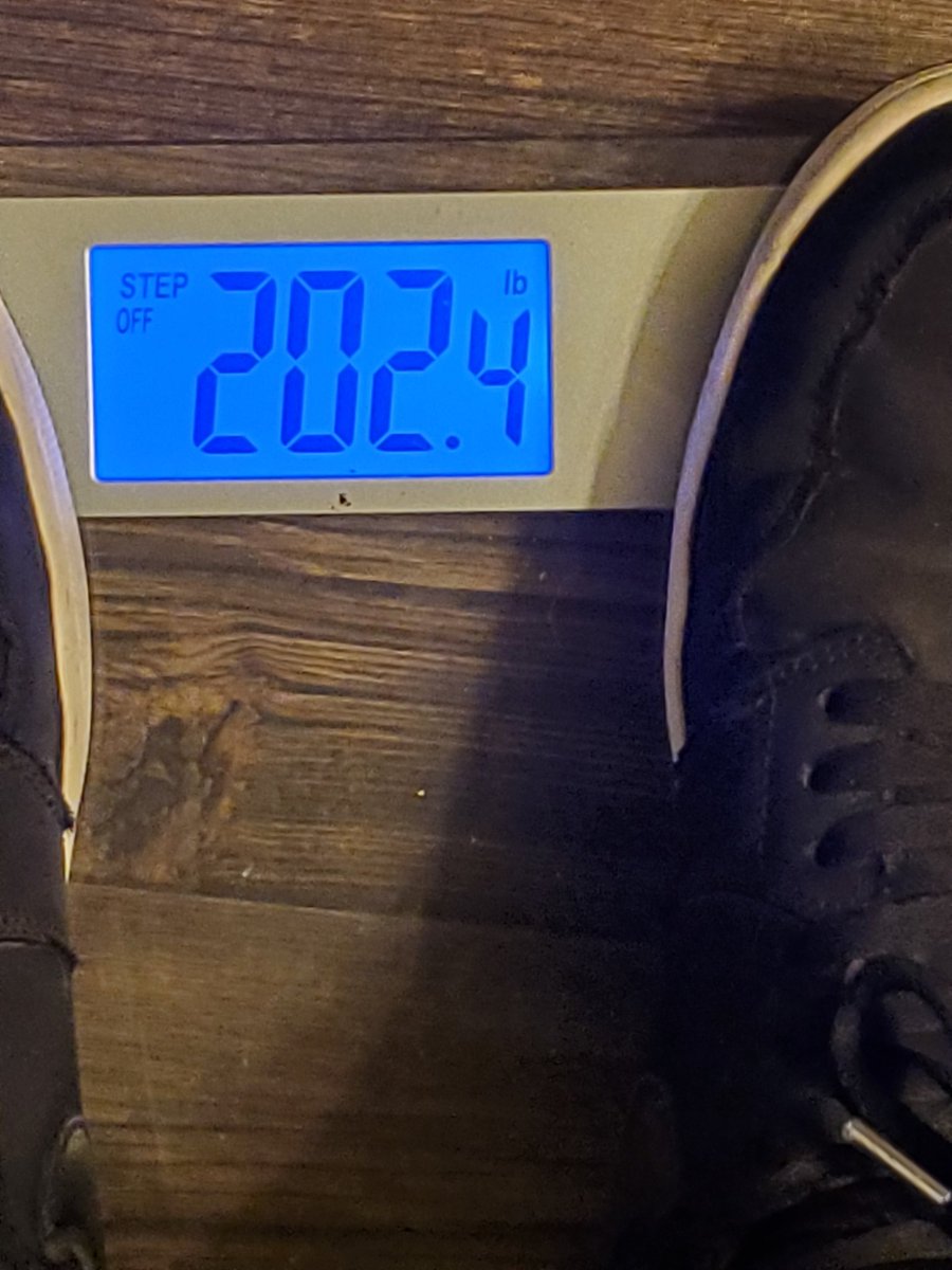 NowBackTooMe's tweet photo. NOV SW: 186
CW: 202.4 #Gains #BulkLife https://t.co/8qMeOXW9wu