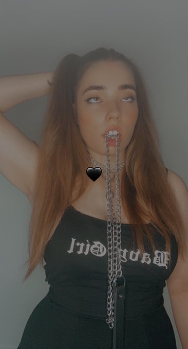 Heyy there #pigtail https://t.co/dPH9ggOsru<a href="/tag/pigtail"class="tags">#pigtail</a>