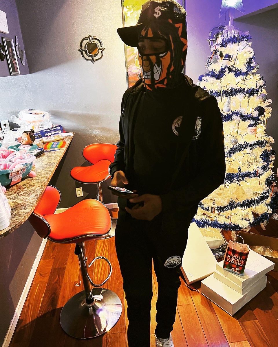 My boy came got that drip 💦💦💦💧🧊🥶🤟🏾🤝C.D.C🏙  #WHERE #DREAMS #COST MrMcsaucy 🍝 💦💦💧🧊🥶💎See more in follow @youngbboss2  #CashDollarcity #CDCROBGANG  #Hiphop #Rap #NewYork #ATL #Goodmusic #Trapmusic #Milwaukee #NewJersey #NewStreetmusic #Chicago