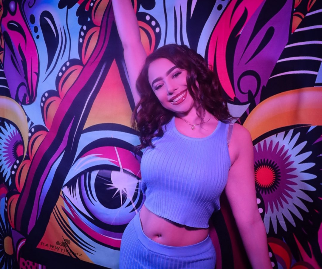 RawWvisions's tweet photo. Commit to your higher self🤟🏽👁🕉🤫go follow  model jadenleeann1 On IG thanks for the shoot 
#photography 
#photographer 
#curvymodel
#photoart
#photovhs
#photoshop 
#photo2021
#photoediting
#RAWWvisionz https://t.co/fFsdwdVCPE