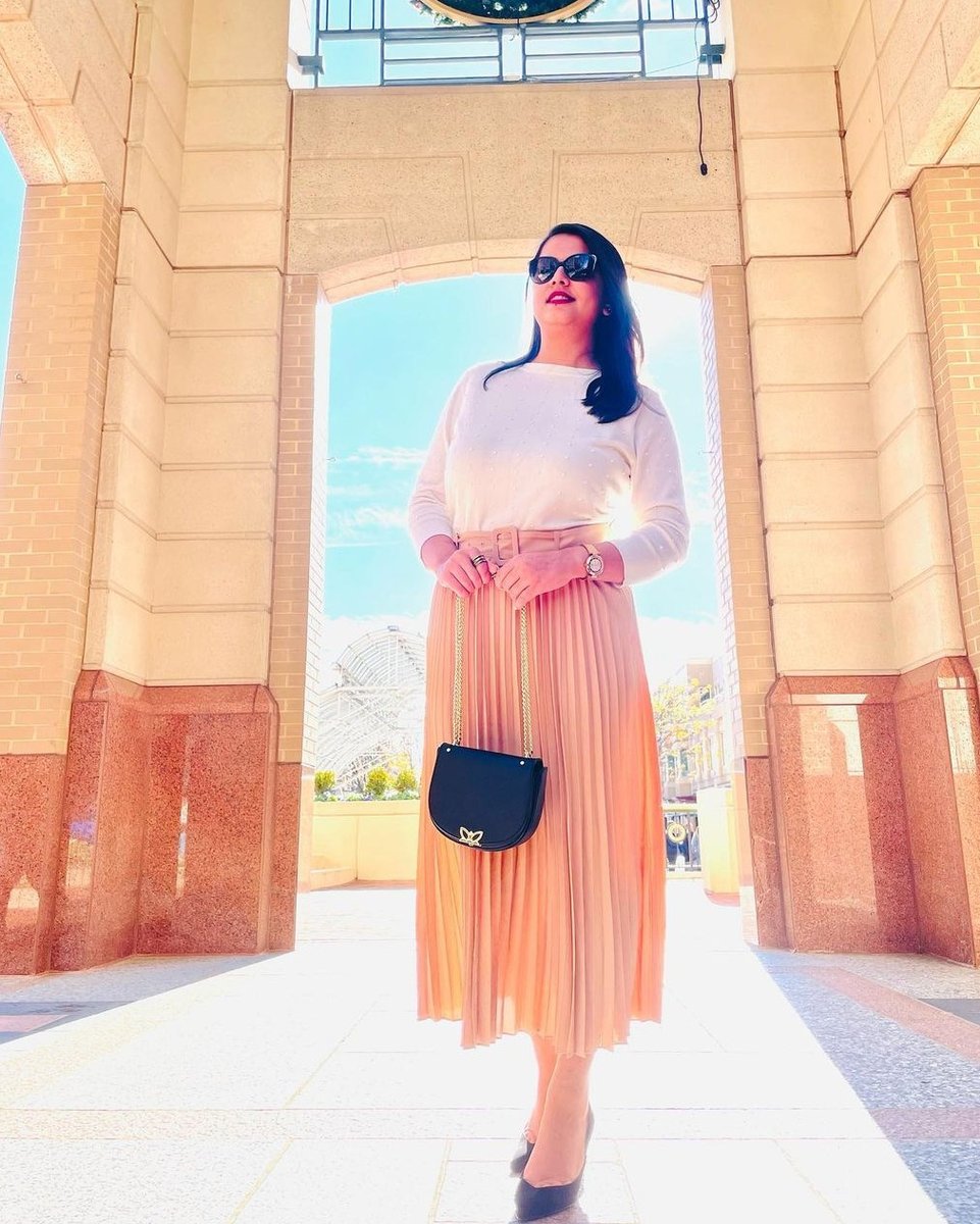 Style Collective tweet media