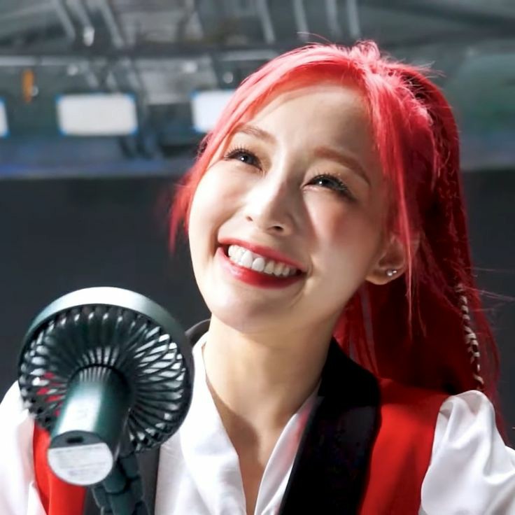 aeryves's tweet photo. Quick 15 pesos gcash giveaway dahil napansin ulit ako kahapon ni gahyeon sa weverse

- rt and like
- following is optional
- ends mamayang gabi https://t.co/BbYsDv7HLB