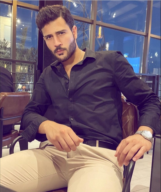 14cheeses's tweet photo. I am looking for a Simple Woman, with the ability to open up to new experiences that seeks to share her time as a couple and likes to enjoy a good conversation.
#love #dating #rich #richman #marriage #lookingForlove #millionaire #lifepartner 
https://t.co/yyr0caosuO https://t.co/LSepk5CruC
