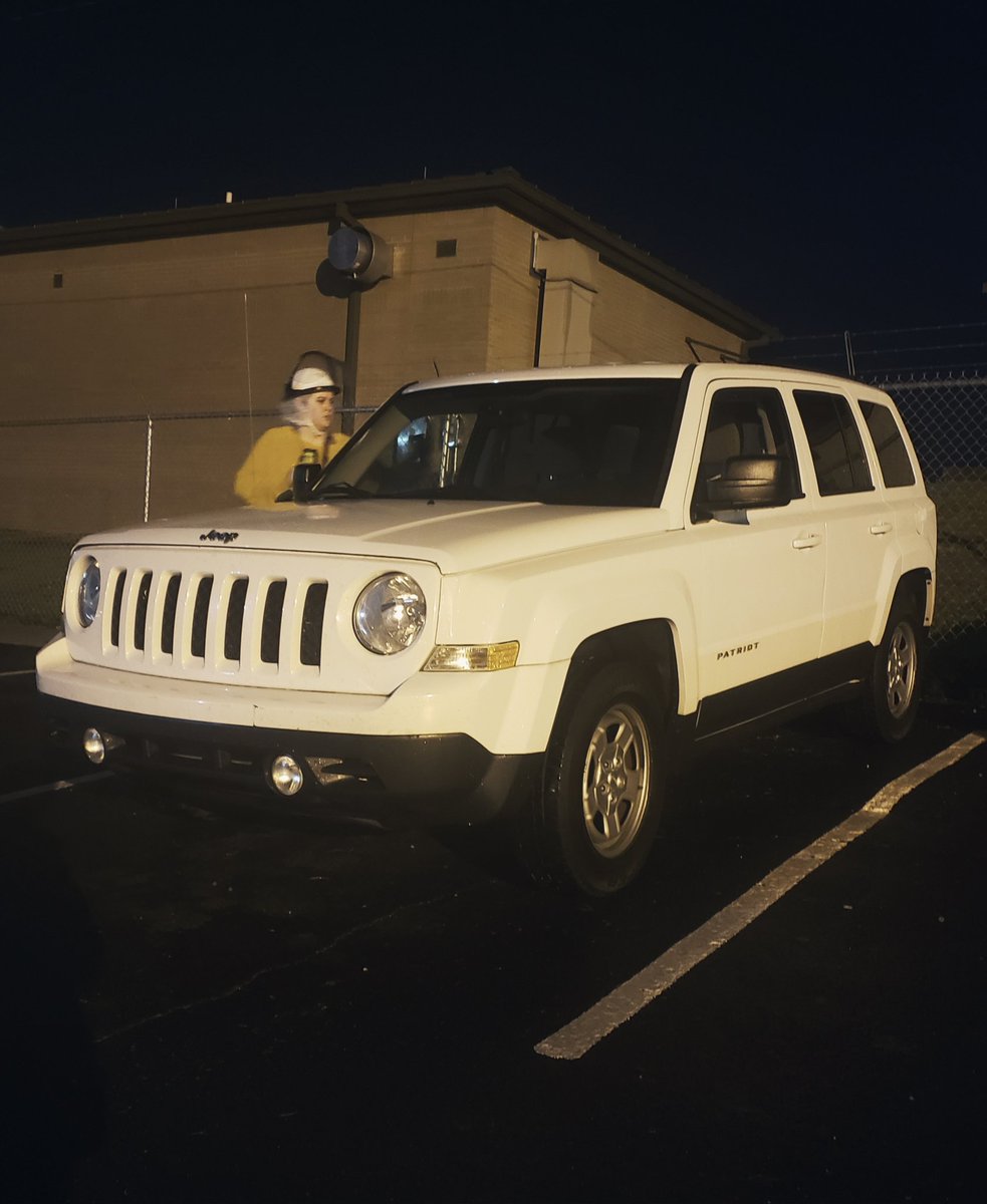 RabidCornFire's tweet photo. We got a new ride heeooo 🤍 https://t.co/K9SrqVaLk5