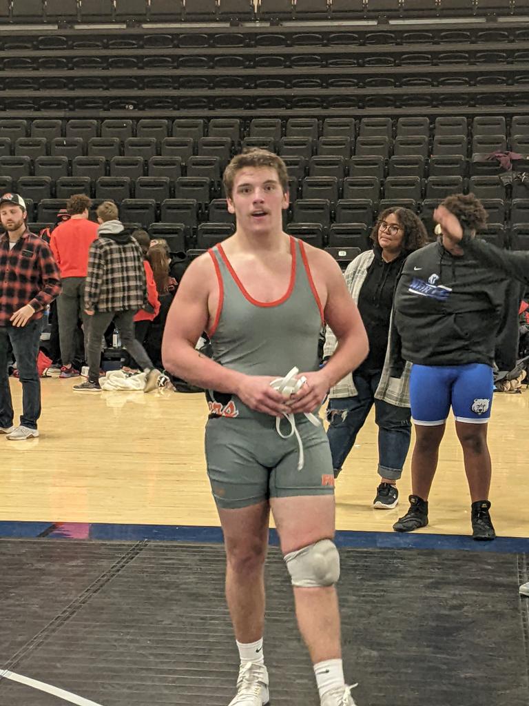 FarmingtonWrestling tweet media