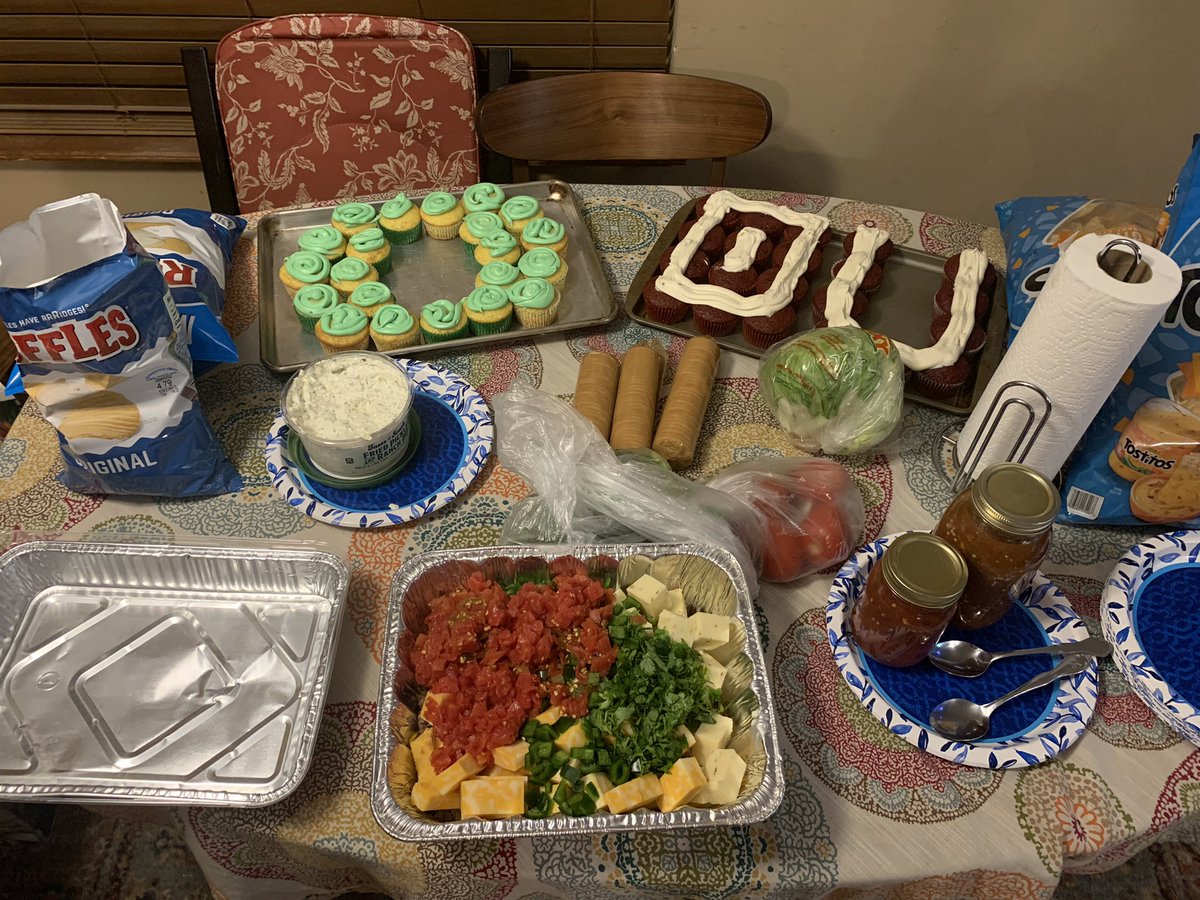 Watching the game with my sister-in-law and her family who are huge Oregon fans…bragging rights on the line. Let’s go <a href="/OU_Football/">Oklahoma Football</a> !! #Boomer