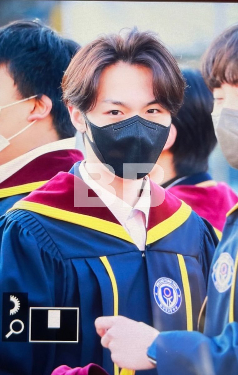 dbbygf_'s tweet photo. Dob demi apa?!! lu ceper bangettt lulusnyaaa ya Allah g kerasaa mo nangiss aj rasanya 😭😭😭 btw congrats ya bbyyyyy ini aku ksihhh luv bnykk² buat kamu♡💗💗💗💗 https://t.co/vfOGB7XYc8