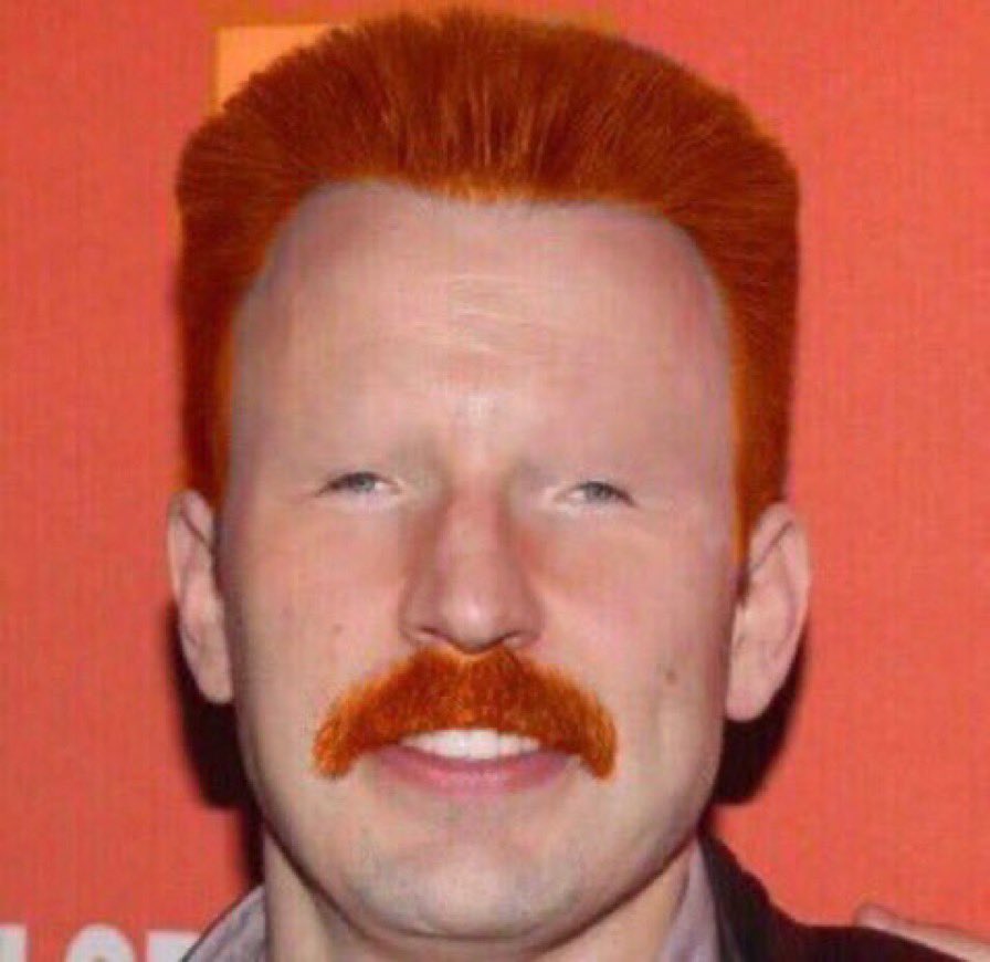 gingerchriscult's tweet photo. rt ginger chris for a ginger kiss 👨🏻‍🦰💋 https://t.co/BglA1zJSJP