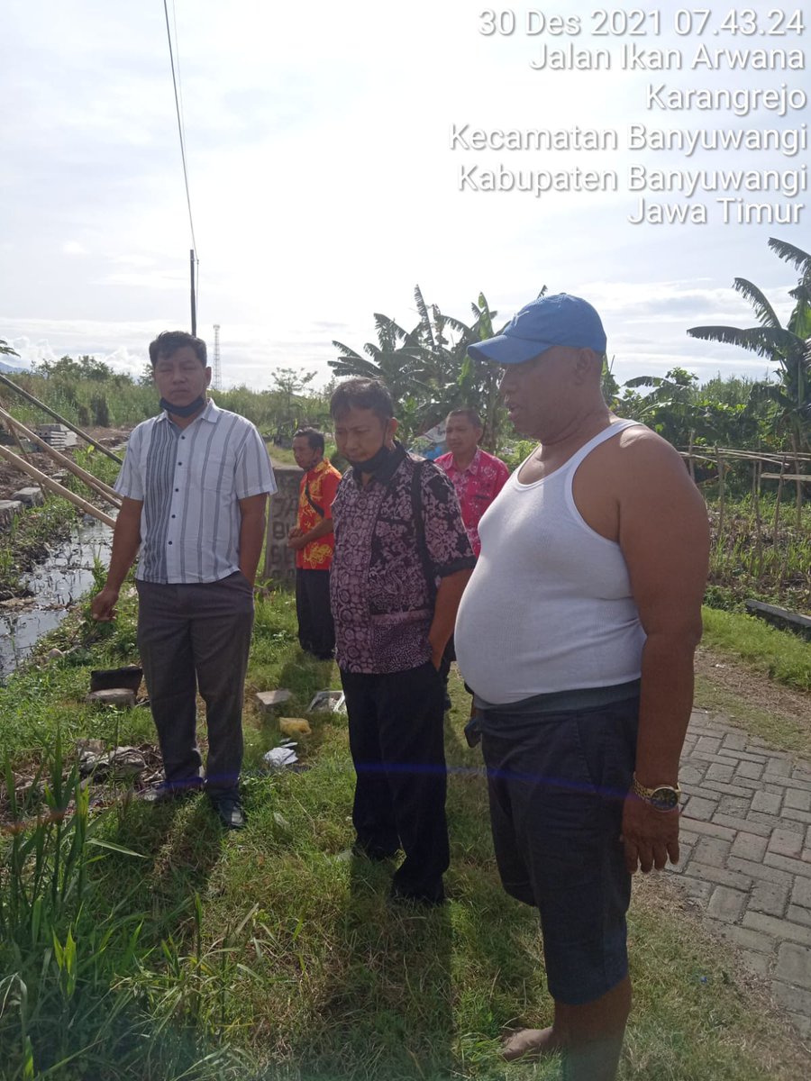 Korsda_Bwi's tweet photo. Tinjau lapang di daerah Kertosari juru wilayah Banyuwangi. Cc @PengairanBwi @p50_guntur https://t.co/EEUrHhv510