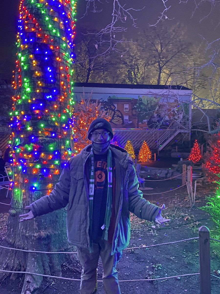 scottler424's tweet photo. Wonderful night tonight at #LumiNature at @phillyzoo! There were so many beautiful areas to check out and it was worth getting to see them all. Great to get in one last winter adventure! https://t.co/8EM4q6CUXa