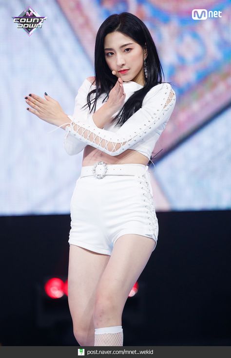 wuju_global's tweet photo. 📰 ARTICLE | Eunseo | 123021 

🎉 Eunseo listed as #80 on the World's Most Beautiful of 2021 list 🎉

🔗: https://t.co/4CVtJ3xtyM

#EUNSEO #은서 #우주소녀 #WJSN #KPOP https://t.co/vL3LnOkhn5