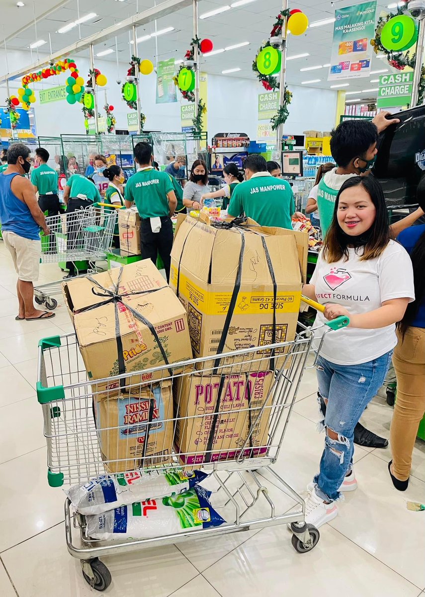 PerfectlyShed's tweet photo. One minute challenge shopping!! 🤩🥰❤️

Thank you so much Madam Glenda!! Sobra sobra na ang christmas bonus namin sayo! ❤️😘 https://t.co/GfWw4IxhJn