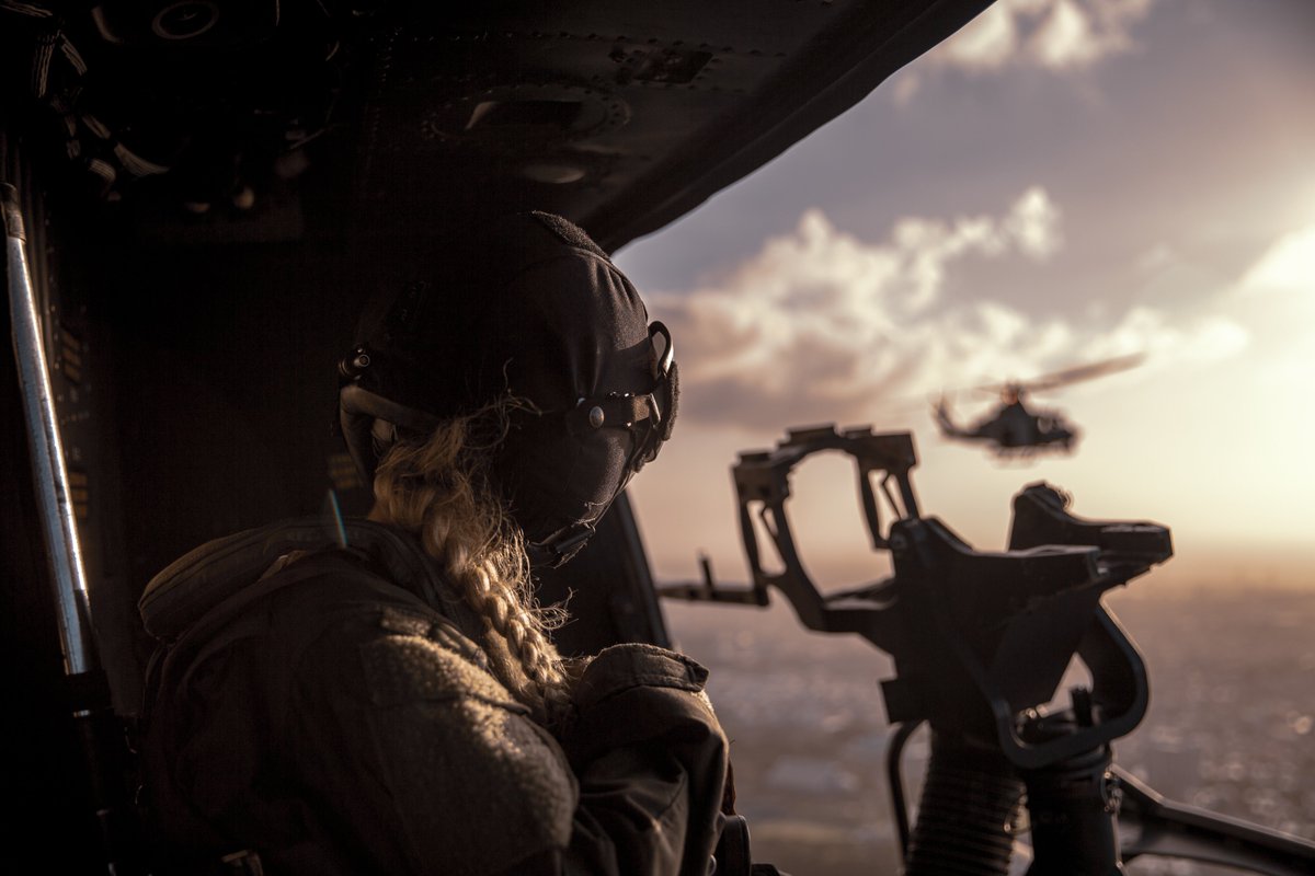 1stMAW_Marines's tweet photo. Top shots of 2021!

Our Marines have been busy across the @IIIMEF AOR supporting a #FreeAndOpenIndoPacific. Our posts leading to the new year will feature our best imagery from operations across the MAW this year. https://t.co/MpLADgSCew