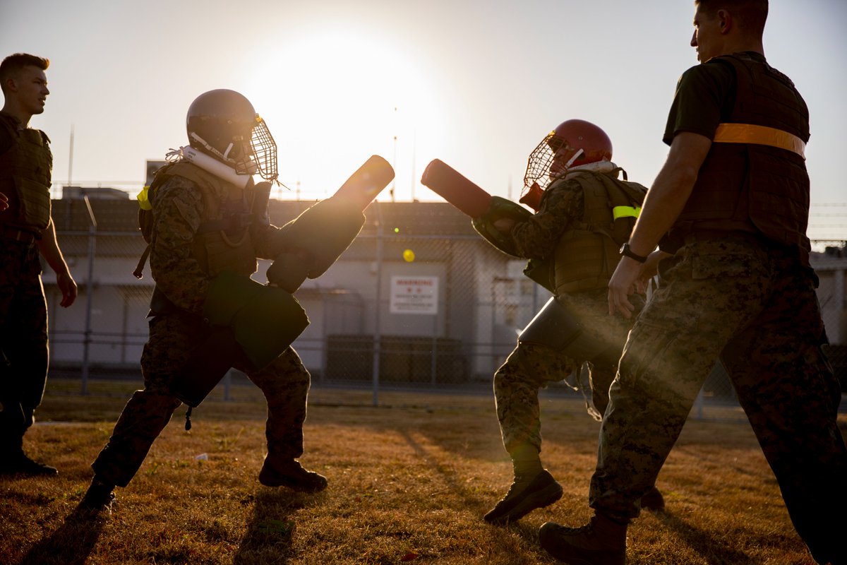 1stMAW_Marines's tweet photo. Top shots of 2021!

Our Marines have been busy across the @IIIMEF AOR supporting a #FreeAndOpenIndoPacific. Our posts leading to the new year will feature our best imagery from operations across the MAW this year. https://t.co/QnMFbs8I1s