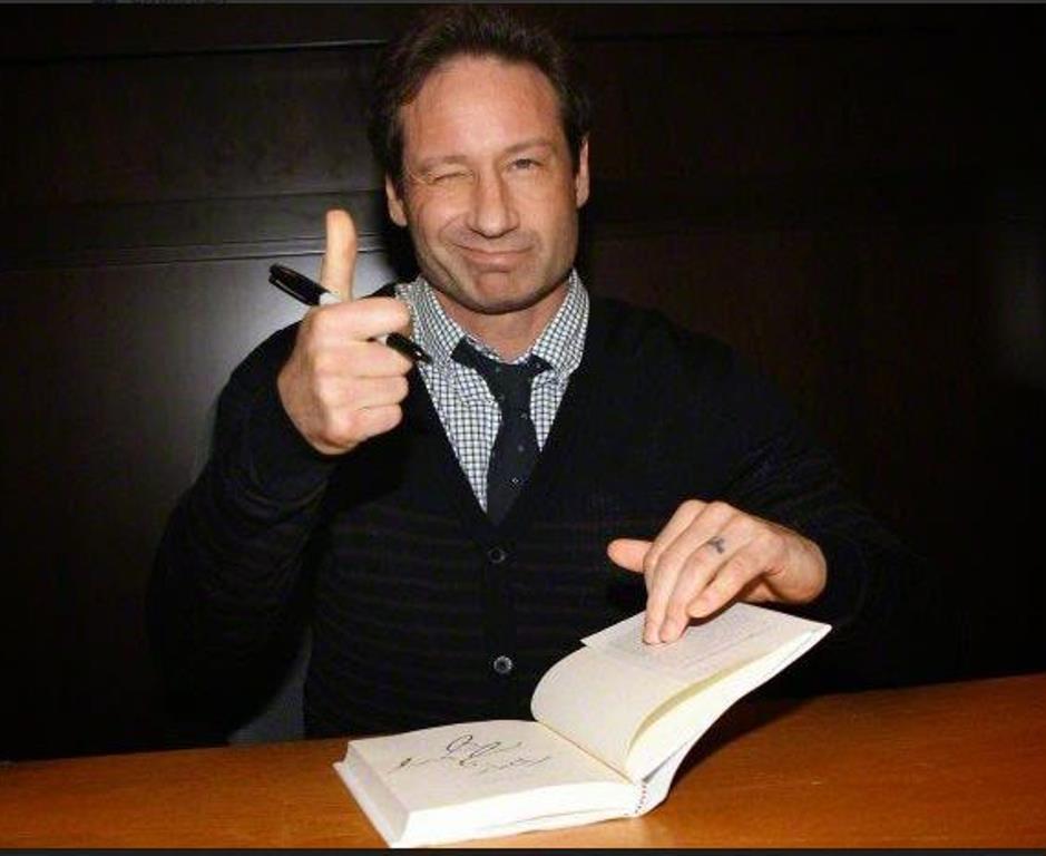 дэвид духовны книги. дэвид духовны сейчас. дэвид духовны книги обложки. дэвид духовны "мисс подземка". дэвид духовный как показать.