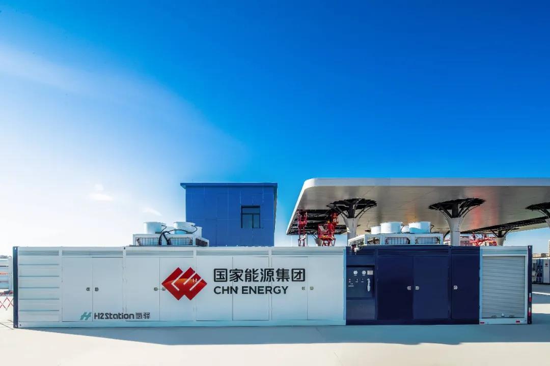 On December 29, the 70 MPa integrated mobile hydrogenation station independently developed by Guohua energy investment was officially delivered at its Hebei Wanquan Oil #hydrogen power integrated energy station, which will serve the 2022 Winter #Olympics .
<a href="/HydrogenCouncil/">Hydrogen Council</a>