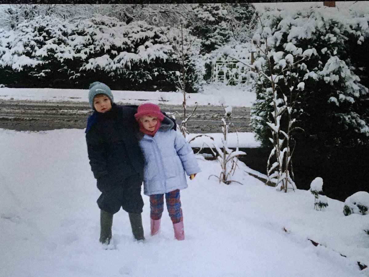 FloralRainbowAW's tweet photo. My son &amp; daughter in the snow in our village 20yrs ago ❄️⛄️ #ThrowbackThursday #30thDec https://t.co/0tSnpx7FxP