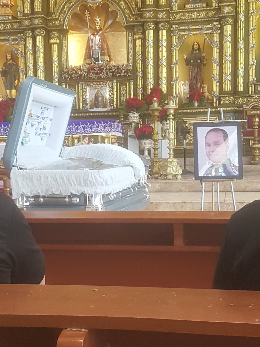 yourreignbowww's tweet photo. Hanggang sa muli daddy. Hindi tayo titigil hangga't di natin nakukuha ang hustisya. You will always be in our hearts😭
#JusticeForGomerClarete https://t.co/xuly3FKNxB