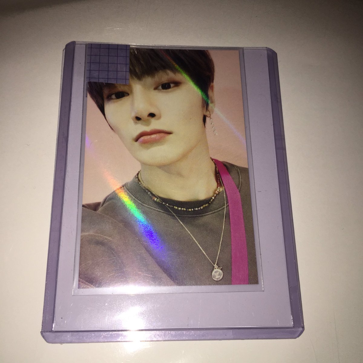 elle tweet media