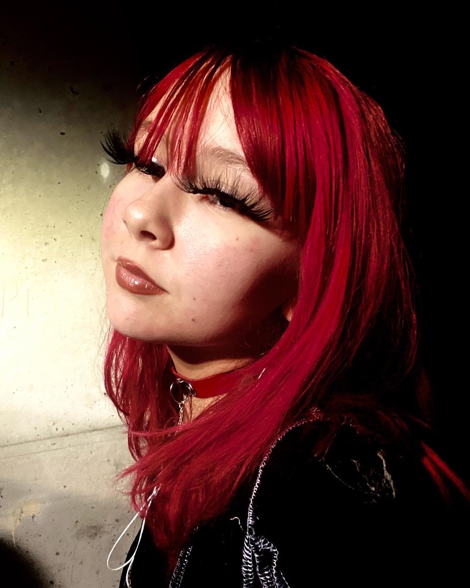 hexbabyani's tweet photo. hey #redhairphase #itsbeenayear #notchangingit https://t.co/IhN0PTVAsP