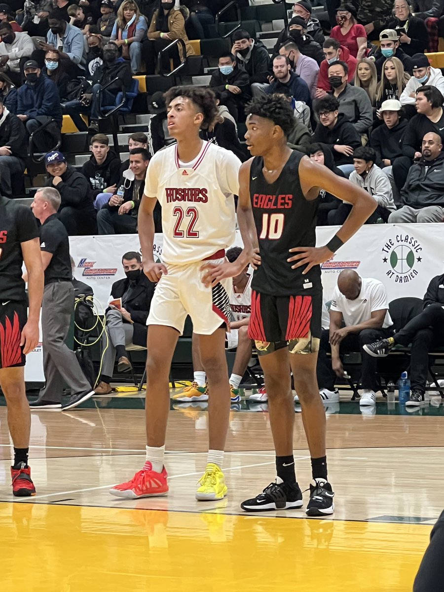 Mike Schmitz on X: Hell of a game between Centennial & Etiwanda.  Impressed by the long-term potential of Curtis Williams (smooth 6-6 shot  creating guard) + Devin Williams (bouncy 6-10 big who