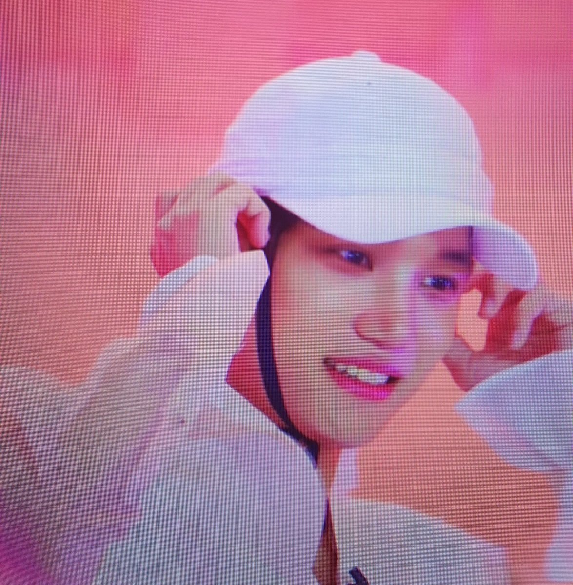 8hye8's tweet photo. ์ ์๋..๋๋ฌด ๊ท์ฝ๊ฒ ์๊ฒผ์ด์ฌ
#KAI_Artistclass
#Peaches #KAI_Peaches by #KAI https://t.co/S8o1I9ROA1