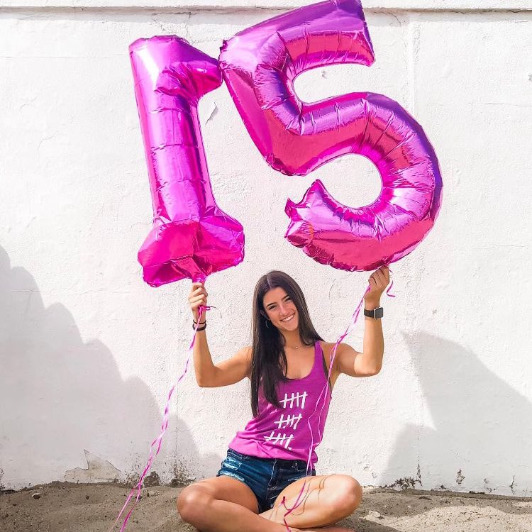 lilysdamelio's tweet photo. how is she 18 in 4 months https://t.co/t3PMnvf9Rp