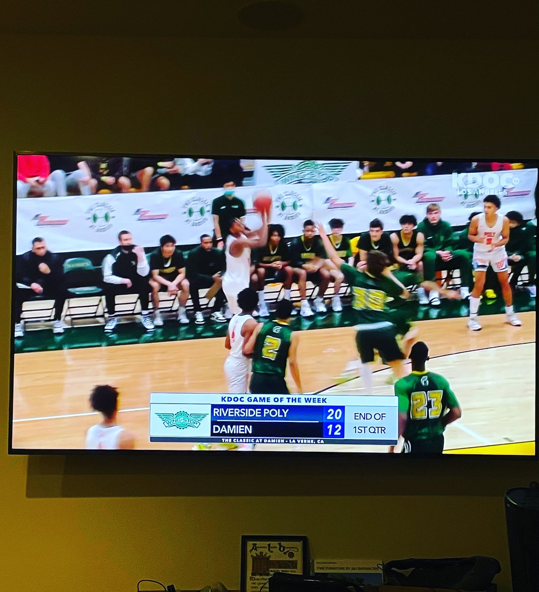 MaMaShowShow's tweet photo. At the end of first quarter!! @RiversidePolyHS https://t.co/5HG0OE83JS