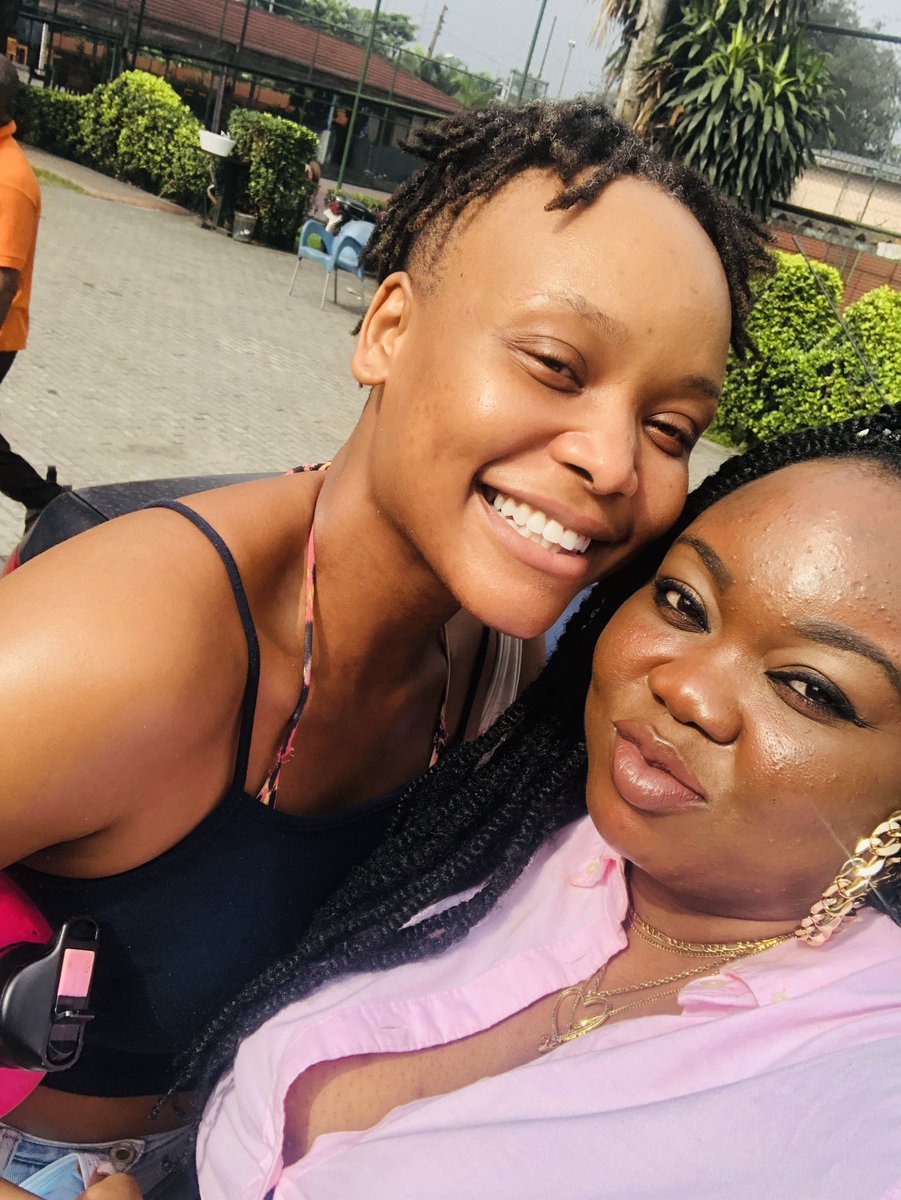 _withinjay's tweet image. I met @TheNengers yday… Being a shameless fan was the highlight of my day and she was so warm and welcoming 🥰🥰🥰. You guys need to watch Men’s club, Most Toasted Girl, Call me by name all on YouTube. Hope to see you again soon sometime Nengi 😘😘😘