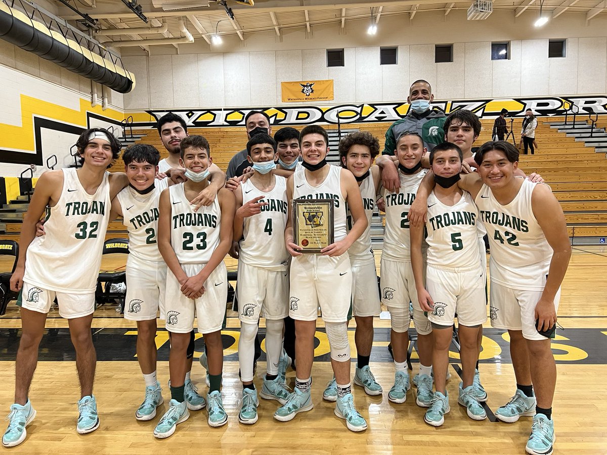 alisalhoops's tweet photo. Congrats to our JV Boys Basketball team for their 49-44 victory over Aptos to win the Watsonville Tournament tonight. Go Trojans! 🏀🖤���� https://t.co/TLVqnYznwa